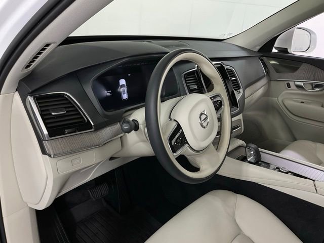Used 2024 Volvo XC90 B6 Plus w/ Protection Package Premier AWD/4WD image 19