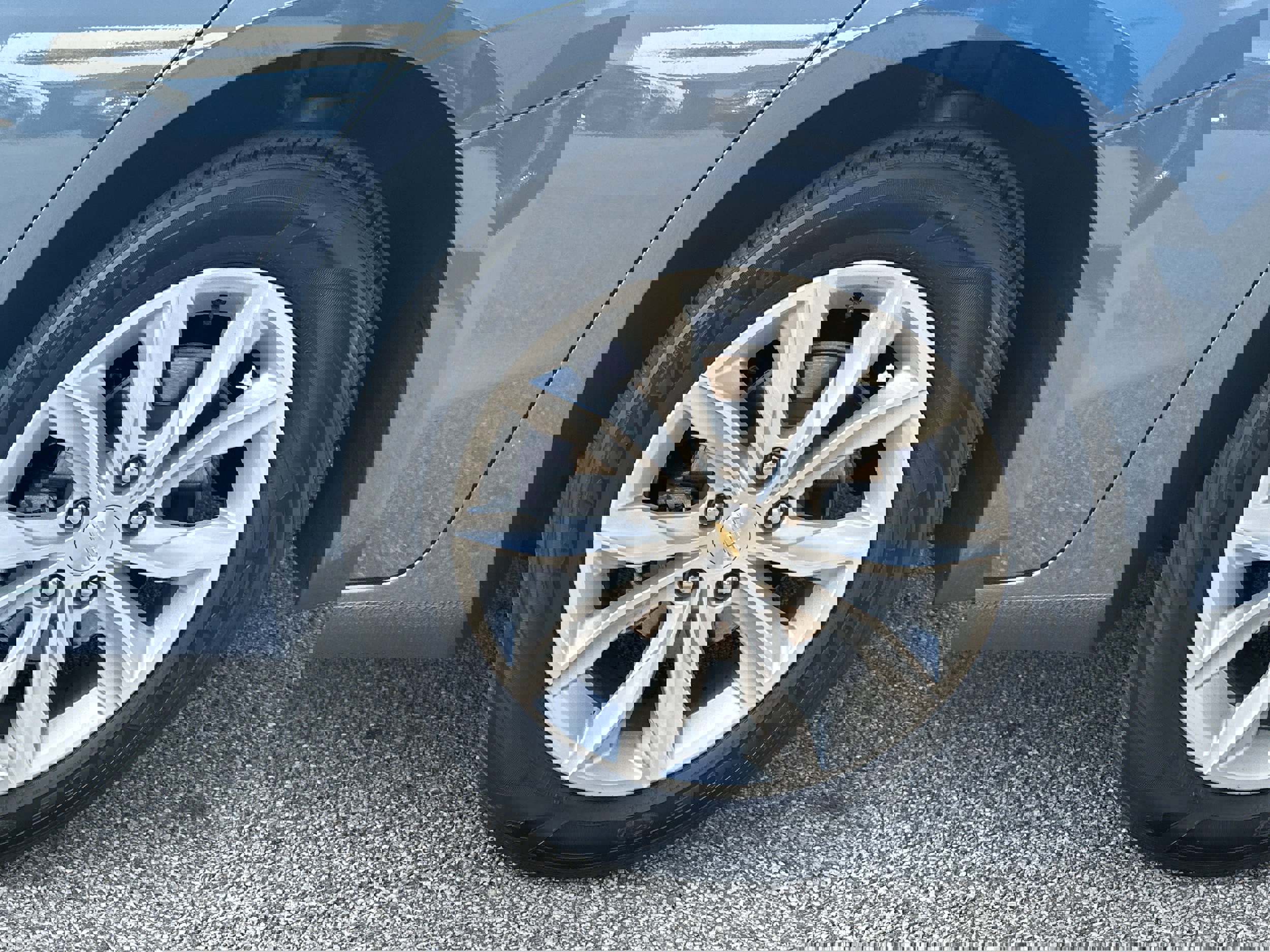 Used 2024 Chevrolet Malibu LT image 19