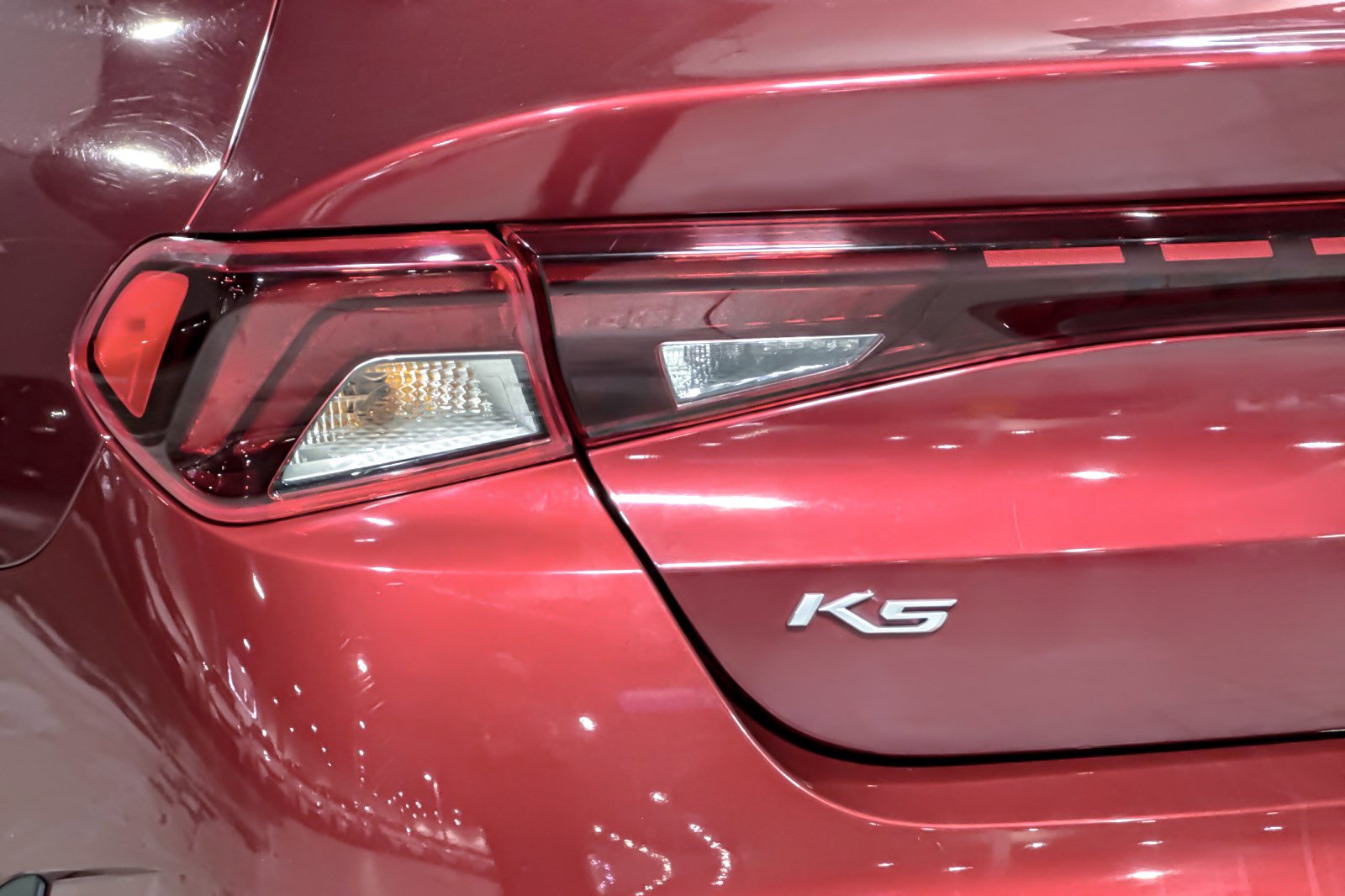 Used 2022 Kia K5 LXS image 12