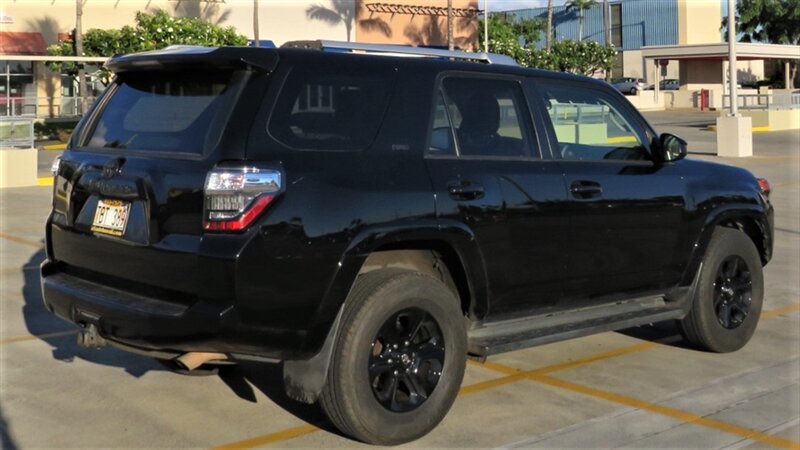Used 2016 Toyota 4Runner SR5 RWD image 8