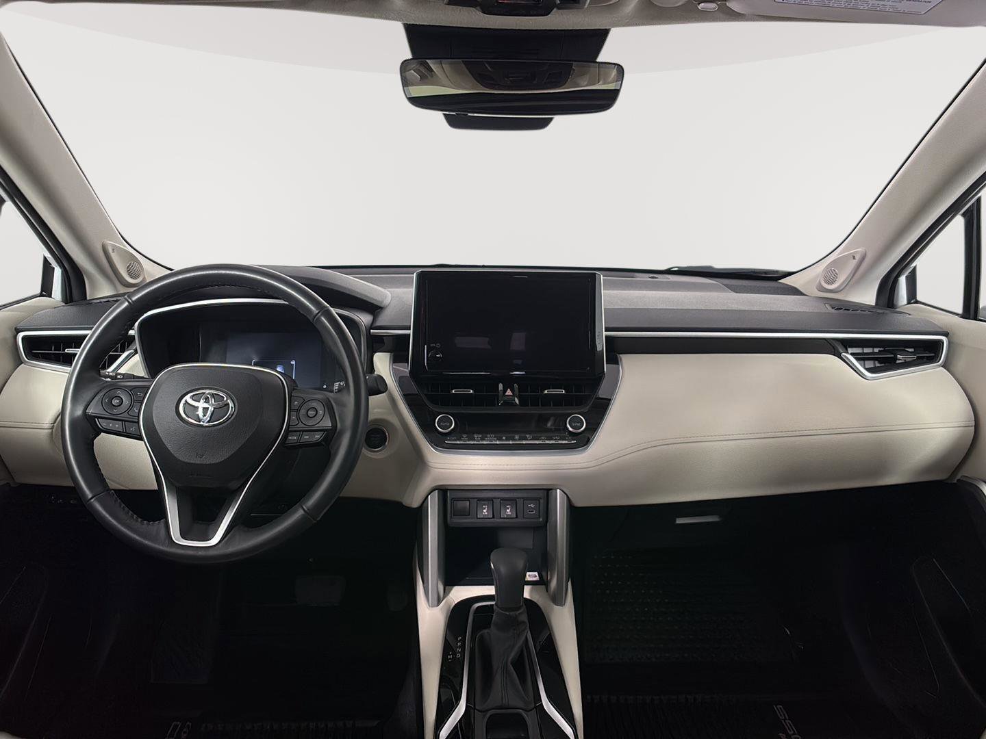 Used 2023 Toyota Corolla Cross XLE w/ Convenience Package image 36