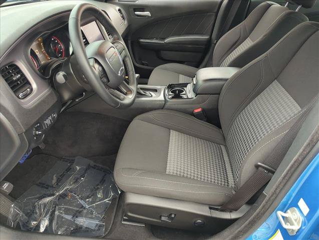 Used 2023 Dodge Charger SXT w/ Blacktop Package RWD image 15