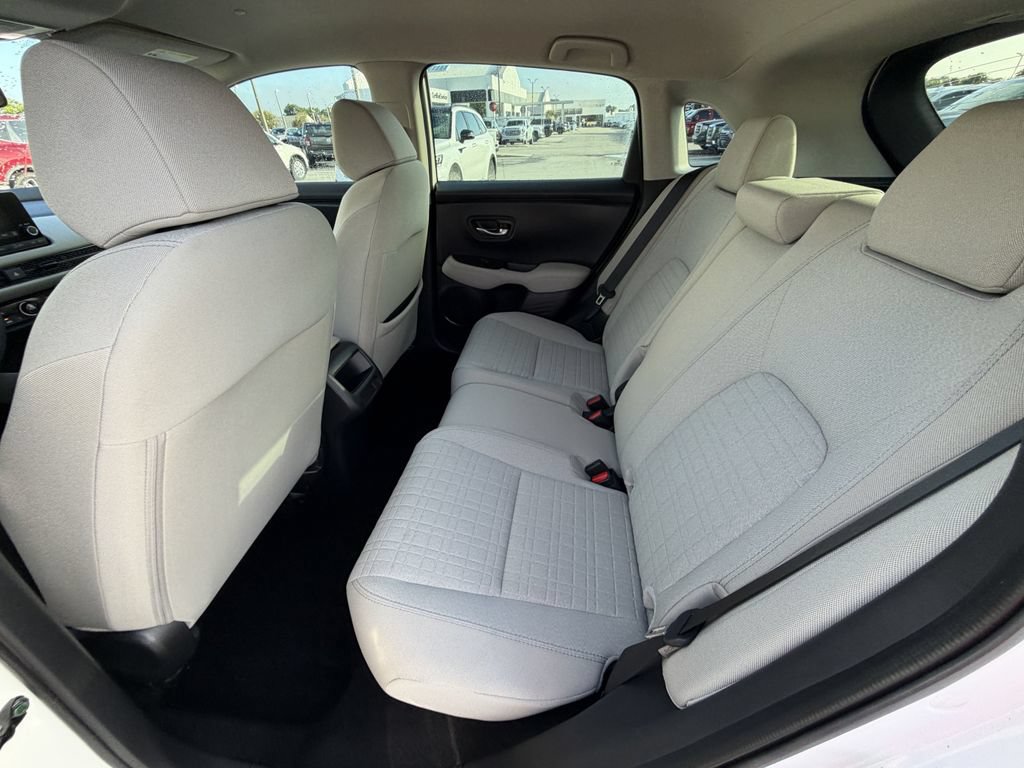 Used 2025 Honda HR-V LX image 12