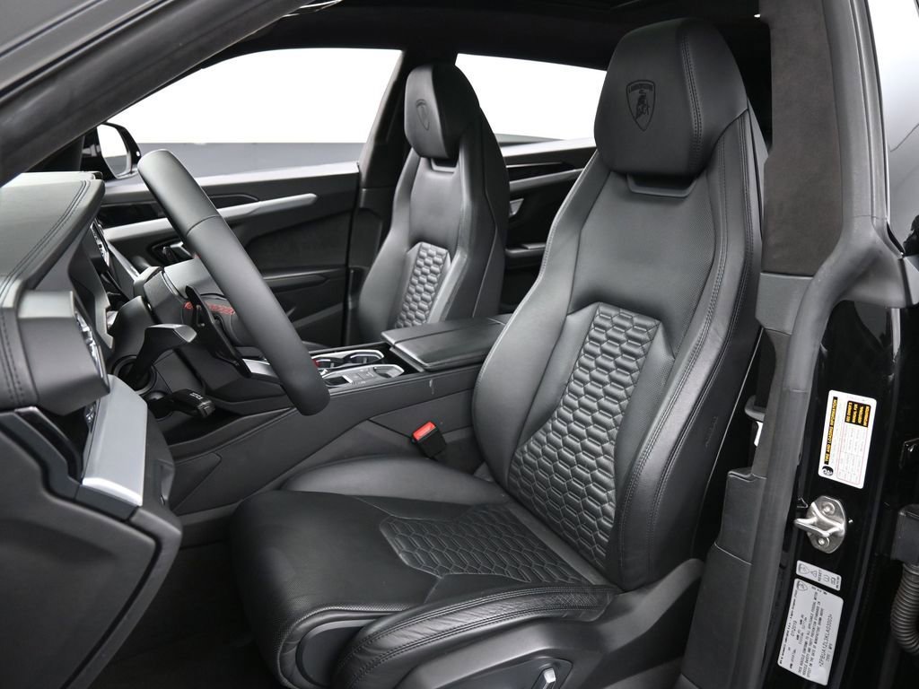 Used 2019 Lamborghini Urus image 5