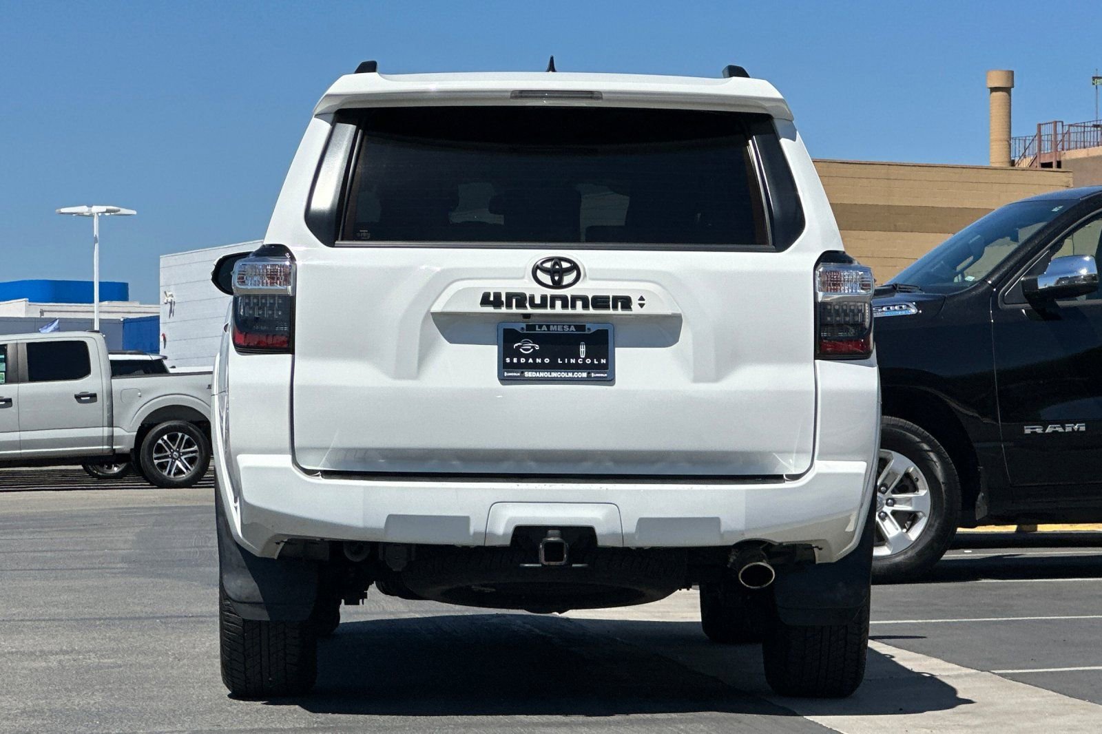 Used 2022 Toyota 4Runner SR5 Premium w/ Moonroof Package RWD image 4