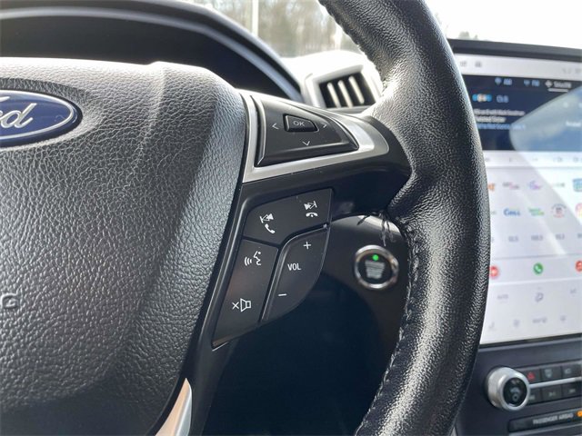 Used 2022 Ford Edge SEL image 25