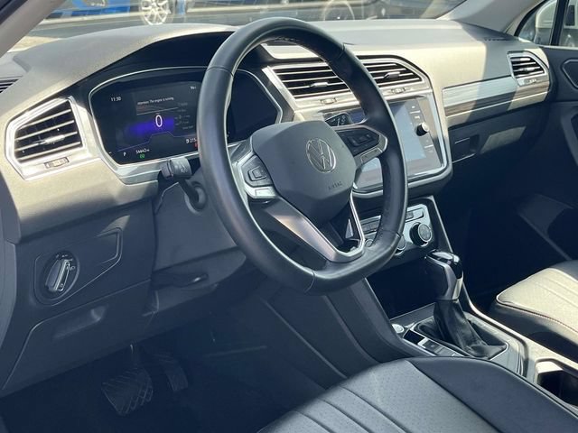 Used 2024 Volkswagen Tiguan SE FWD image 12