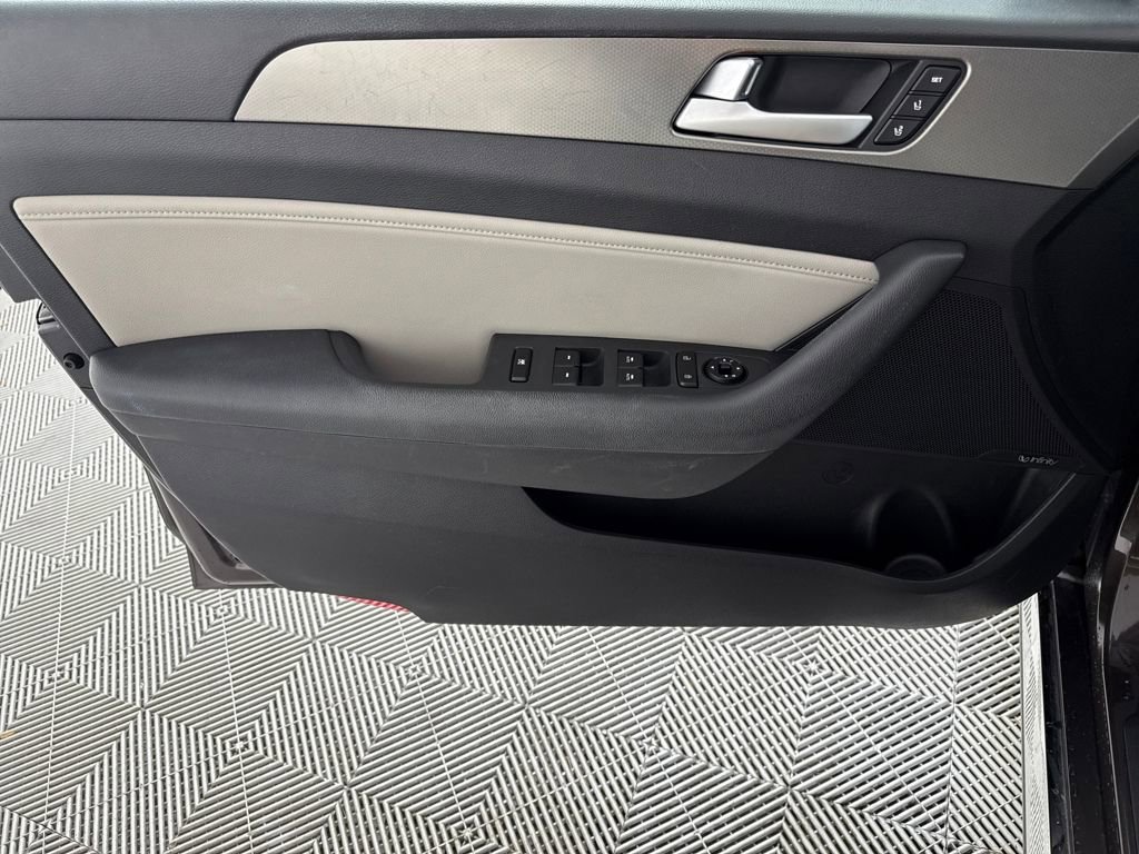 Used 2015 Hyundai Sonata Limited 2.0T image 10