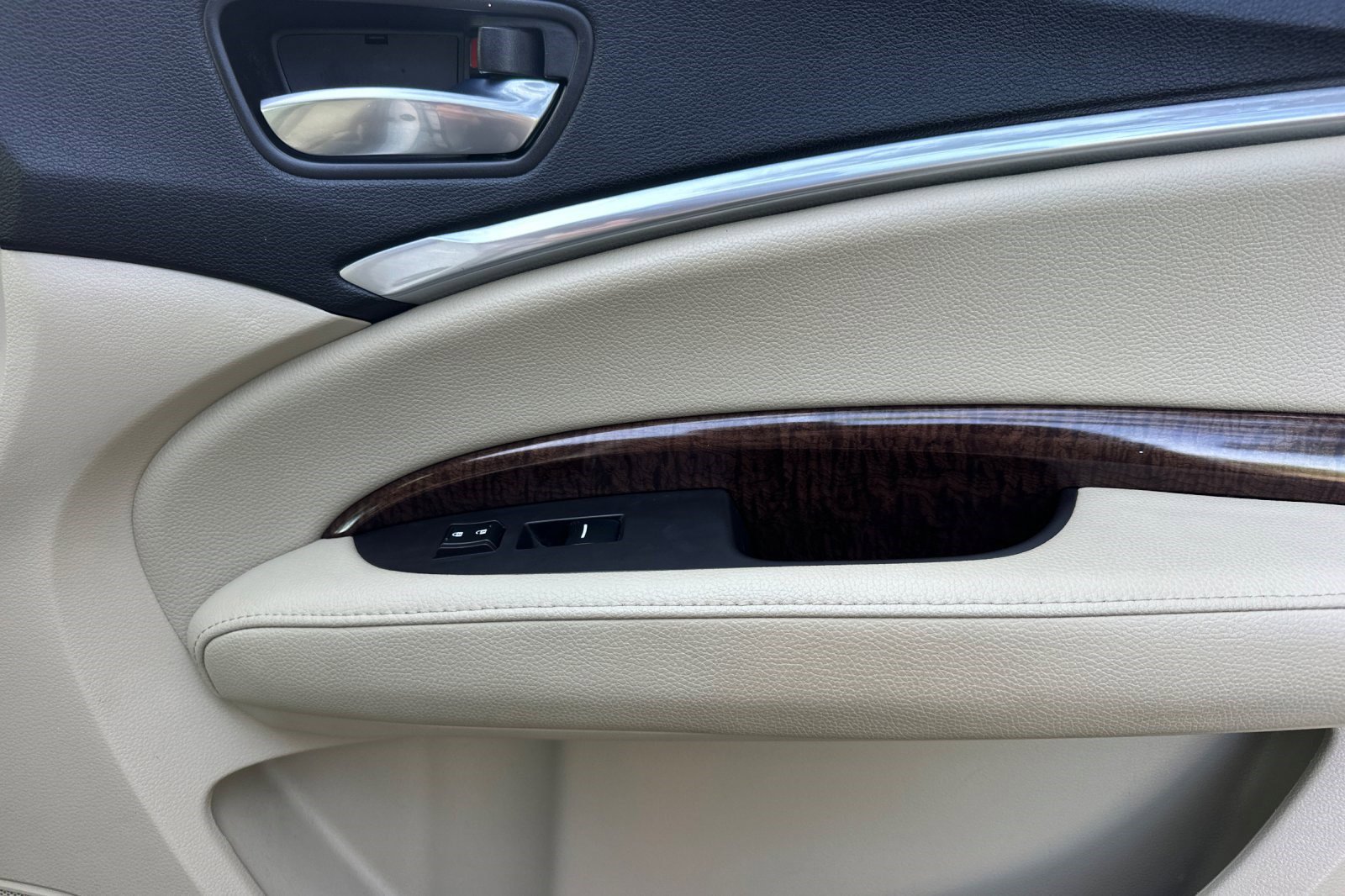 Used 2018 Acura MDX SH-AWD w/ Technology Package image 22