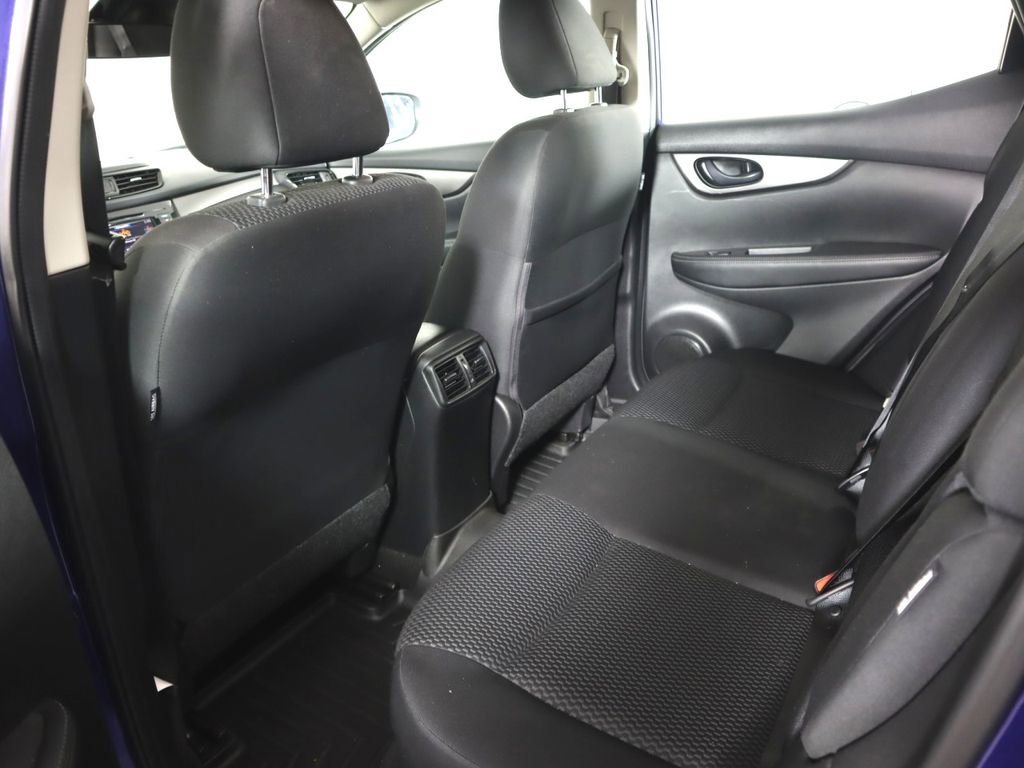 Certified 2020 Nissan Rogue Sport S image 18