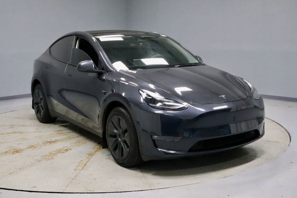 Used 2025 Tesla Model Y Long Range image 1