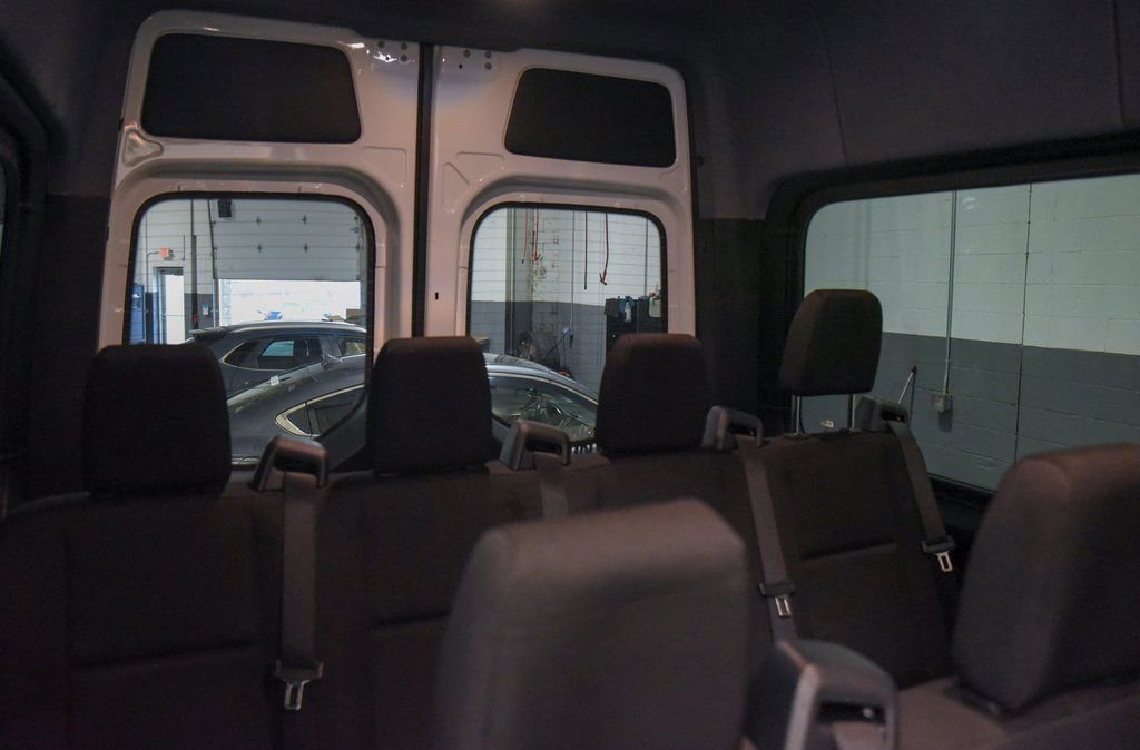 Used 2024 Mercedes-Benz Sprinter 2500 image 2