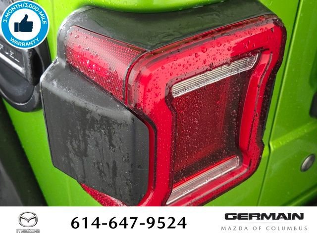 Used 2019 Jeep Wrangler Unlimited Rubicon w/ Cold Weather Group AWD/4WD image 16