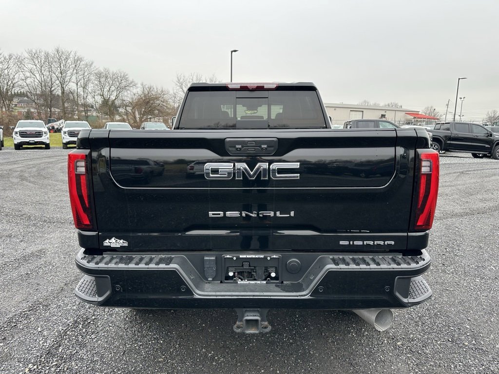 Used 2024 GMC Sierra 3500 Denali Ultimate image 8