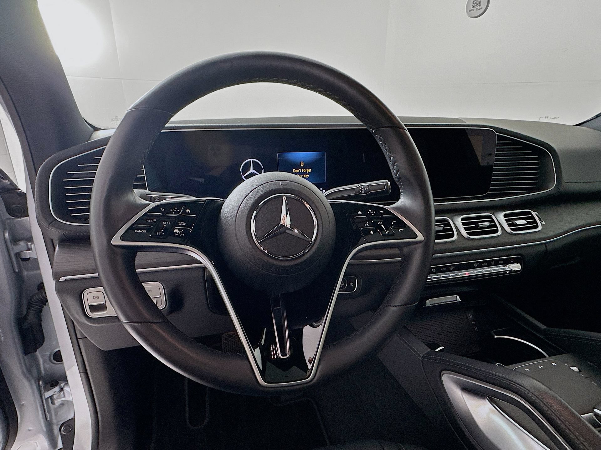 Certified 2025 Mercedes-Benz GLS 450 4MATIC image 12