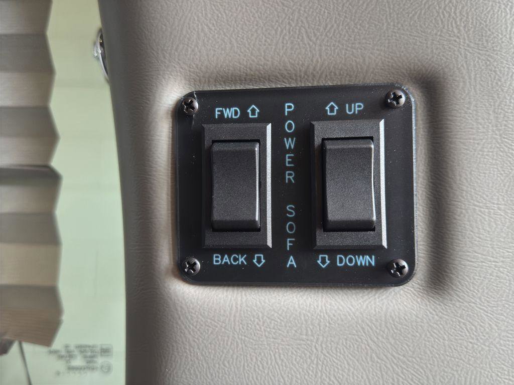 New 2025 Chevrolet Express 2500 w/ Driver Convenience Package image 32