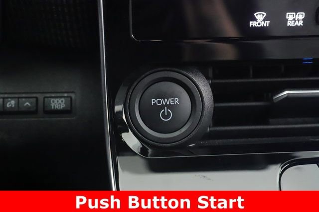 Used 2023 Subaru Solterra Limited image 23