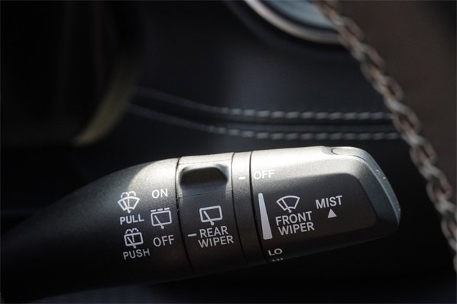 New 2025 Jeep Grand Cherokee Altitude image 31