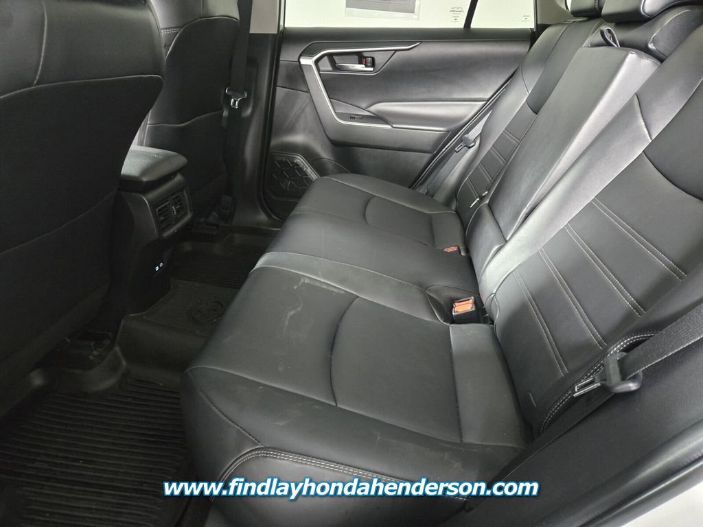 Used 2023 Toyota RAV4 XLE Premium image 11