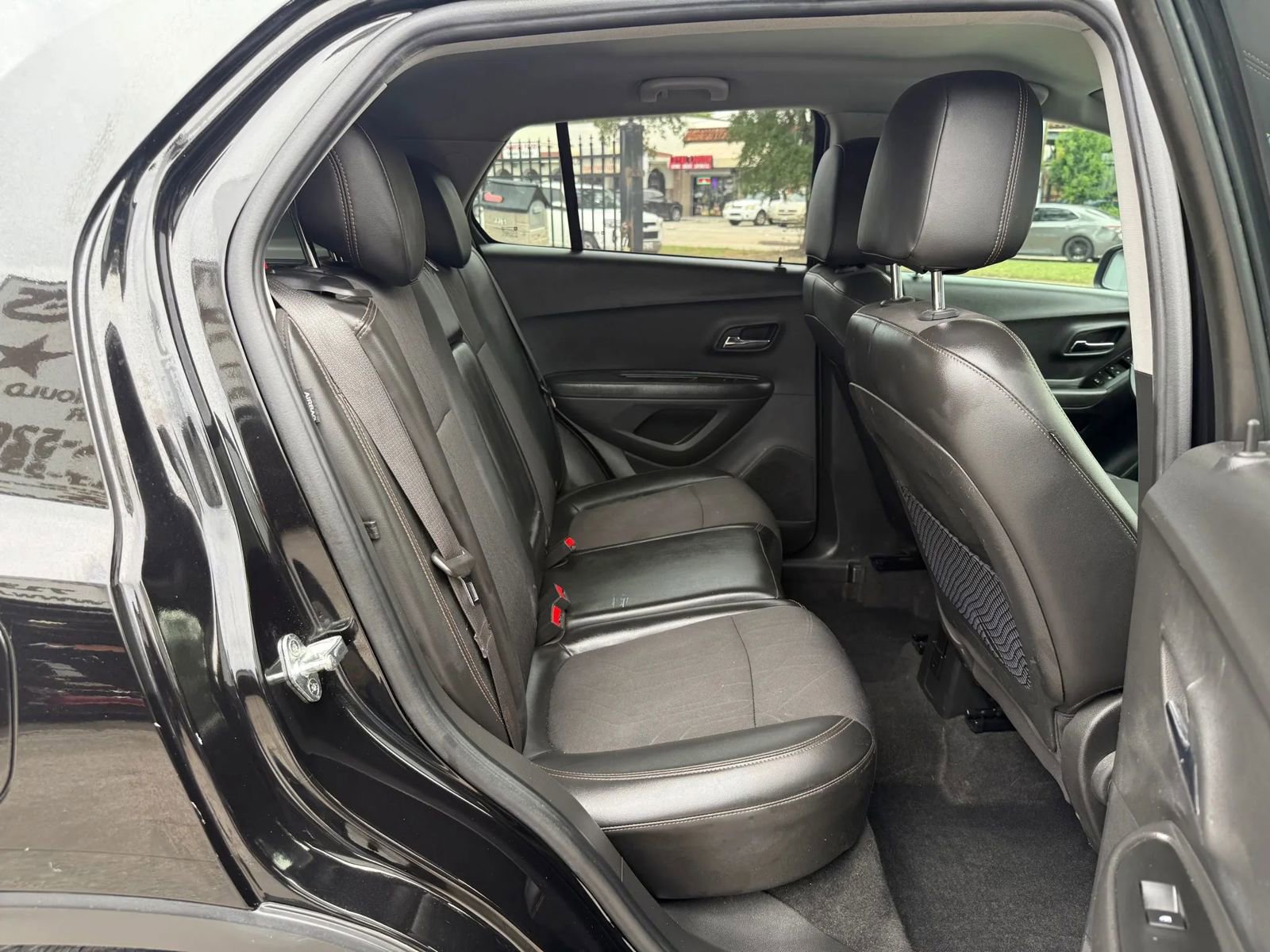 Used 2019 Chevrolet Trax LT w/ LT Convenience Package image 22