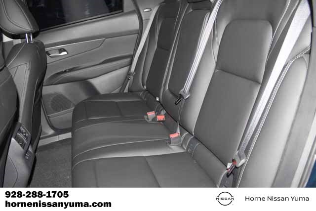 Certified 2025 Nissan Murano SV image 5