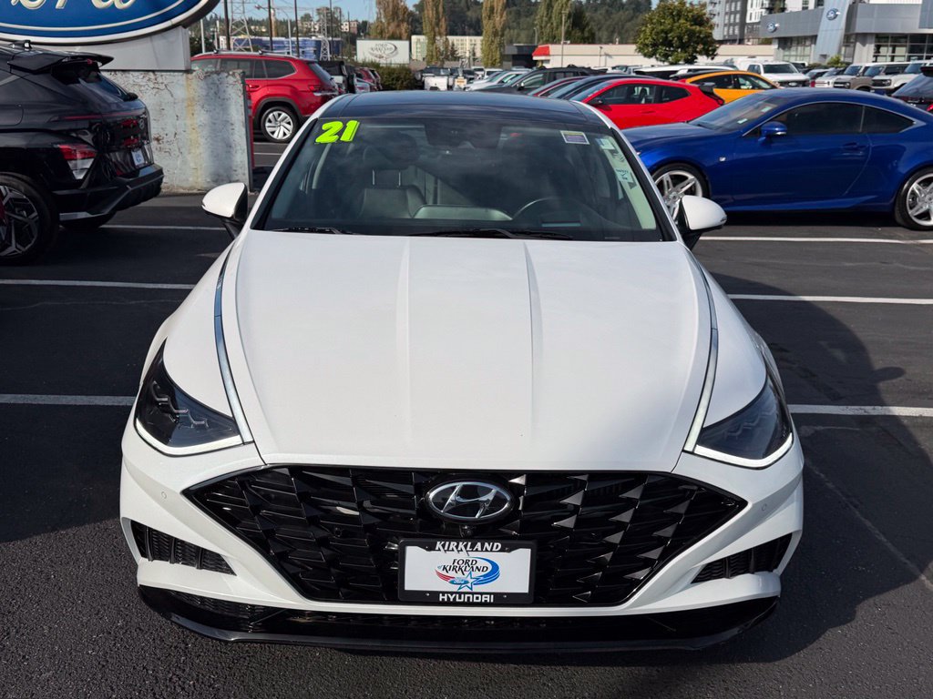 Used 2021 Hyundai Sonata Limited w/ Preferred Accessory Package FWD image 5