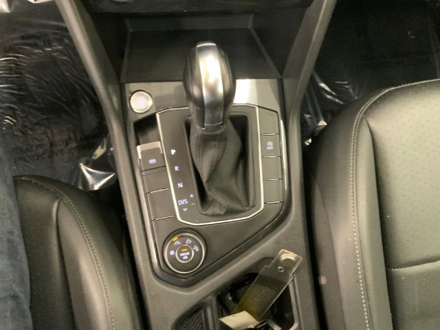 Used 2019 Volkswagen Tiguan SE image 18