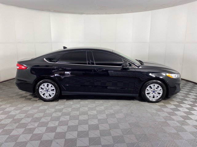 Used 2020 Ford Fusion S FWD image 5