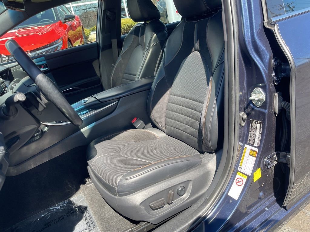 Used 2019 Toyota Avalon XSE w/ All Weather Liner Package image 17