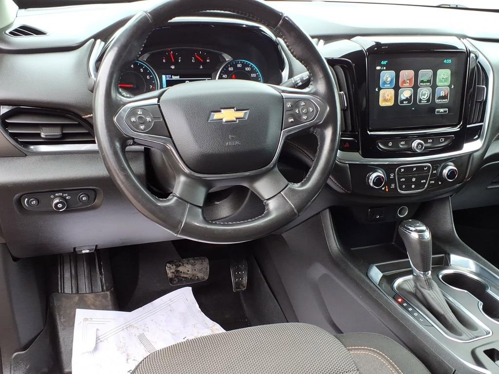 Used 2019 Chevrolet Traverse LT image 17
