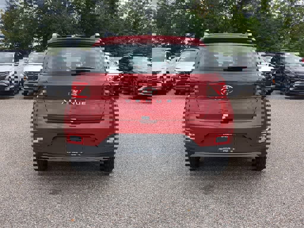 New 2026 Hyundai Venue SEL image 6