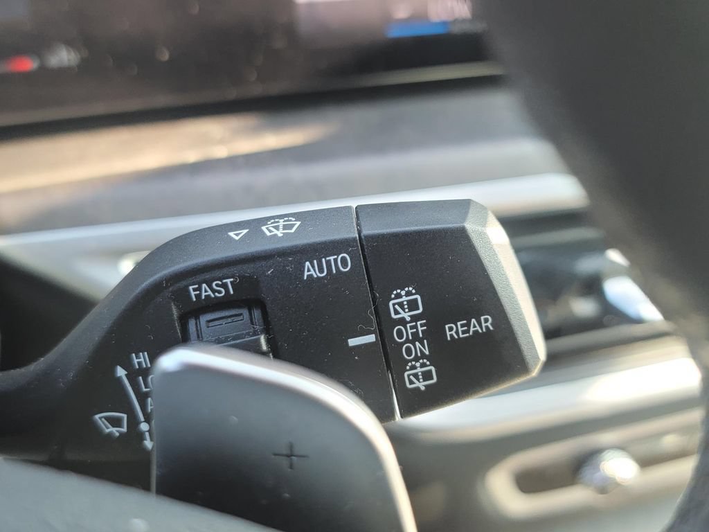 Used 2024 BMW X5 xDrive40i w/ Parking Assistance Package AWD/4WD image 19