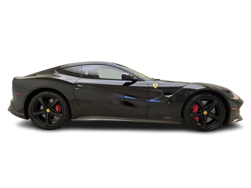 Used 2015 Ferrari F12 Berlinetta image 6