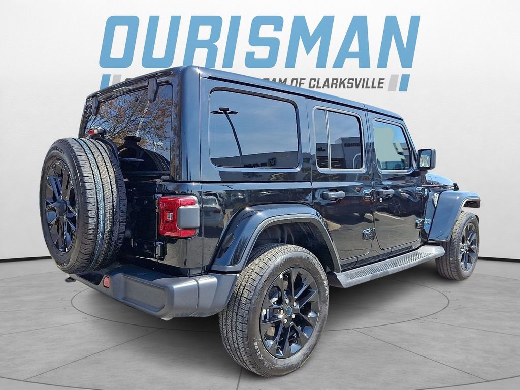Used 2025 Jeep Wrangler Unlimited Sahara image 6