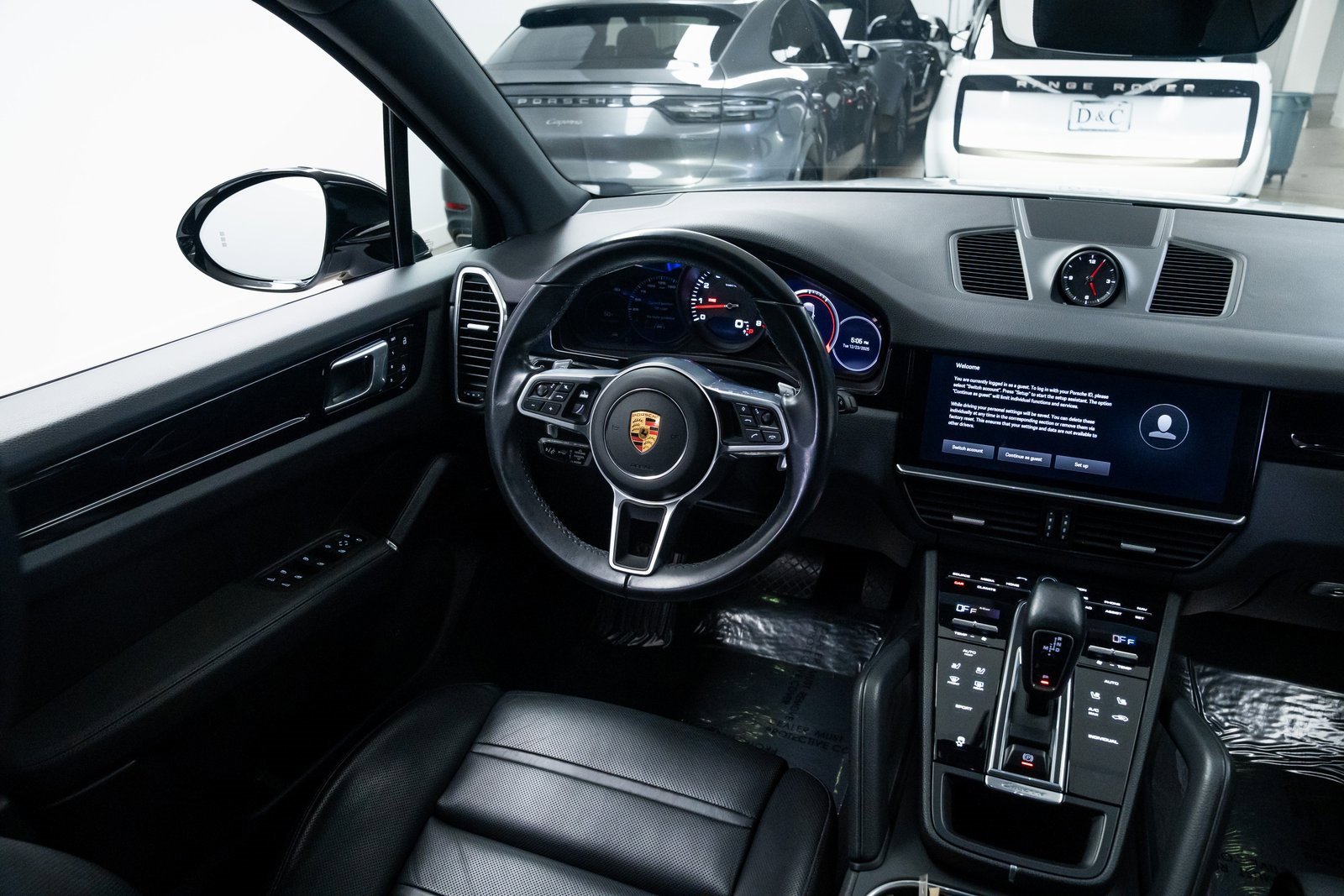 Used 2022 Porsche Cayenne Base w/ Premium Package image 10