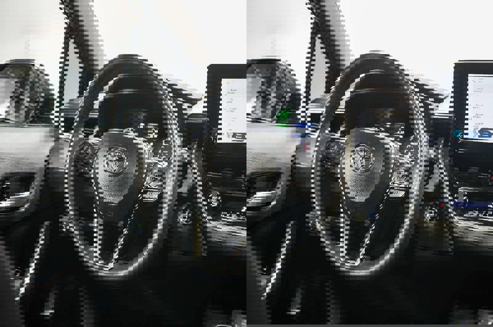 Used 2024 Toyota Corolla SE w/ SE Premium Package image 15