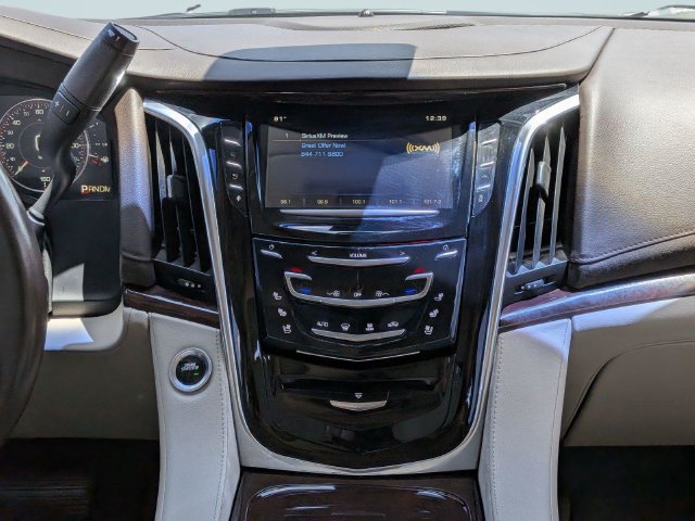 Used 2015 Cadillac Escalade ESV Premium AWD/4WD image 17