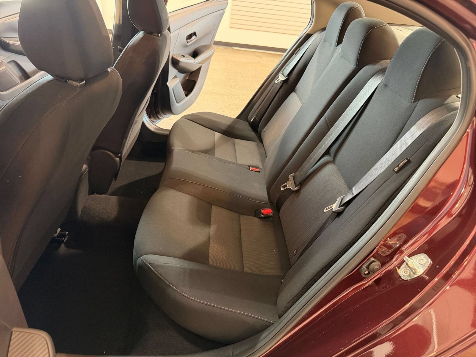 Used 2025 Nissan Sentra SV FWD image 33