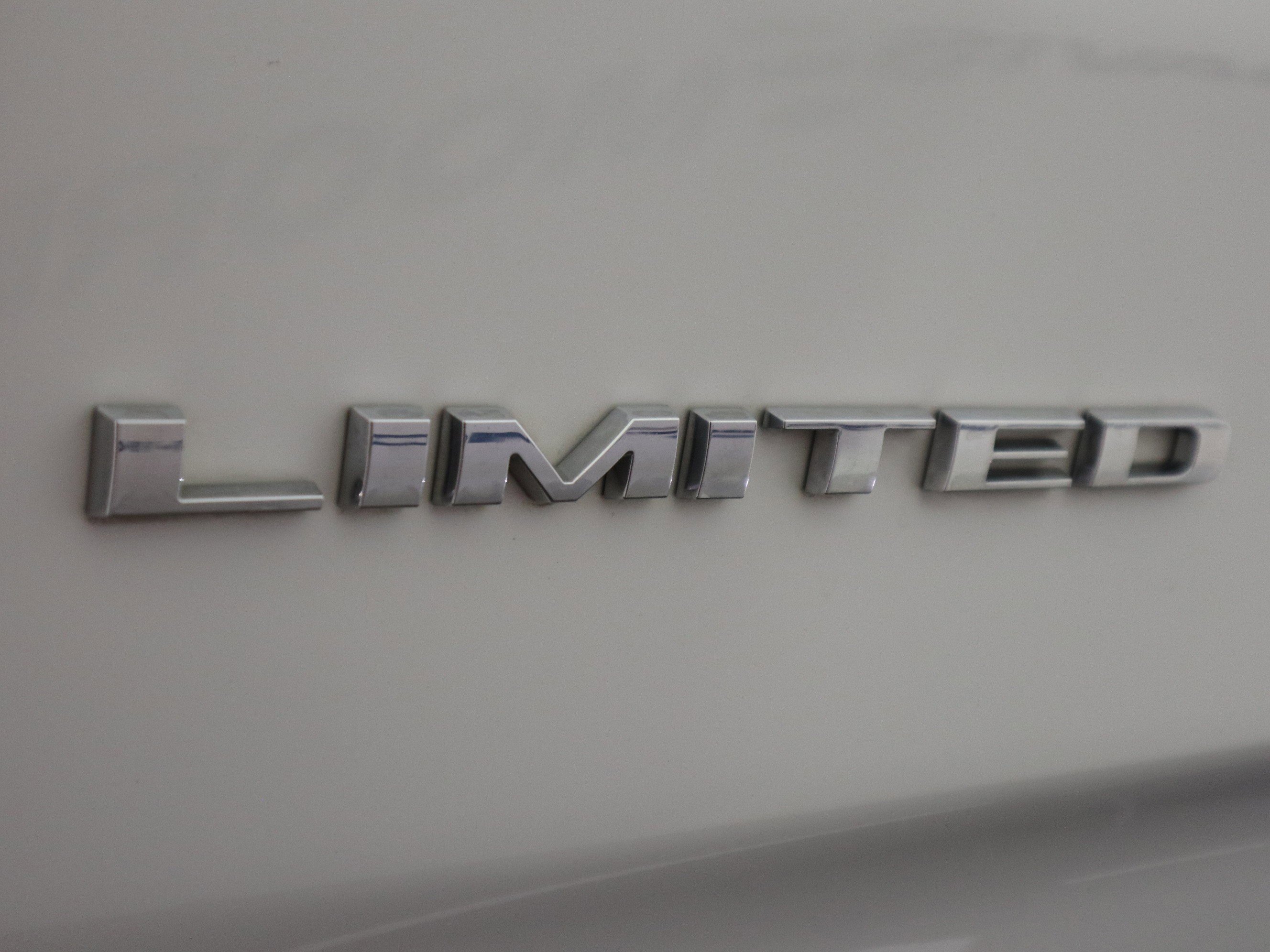 Used 2024 RAM 1500 Limited w/ Body Color Bumper Group image 33