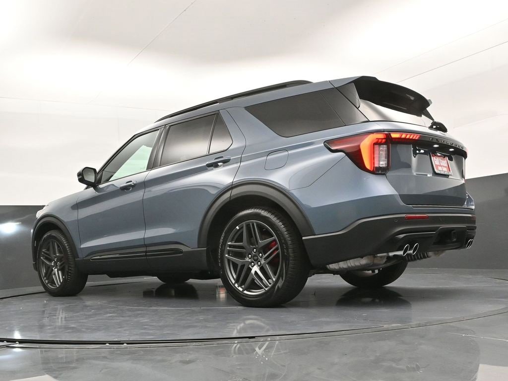 Used 2025 Ford Explorer ST w/ Sun And Sound Package image 37