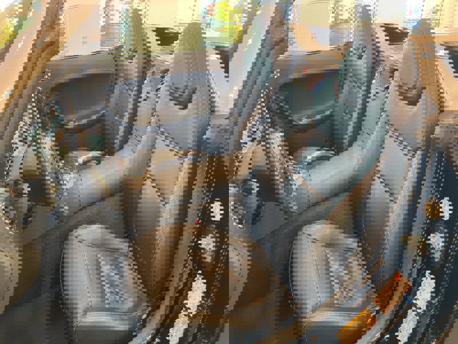 Used 2007 Pontiac Solstice Convertible w/ Premium Package image 10