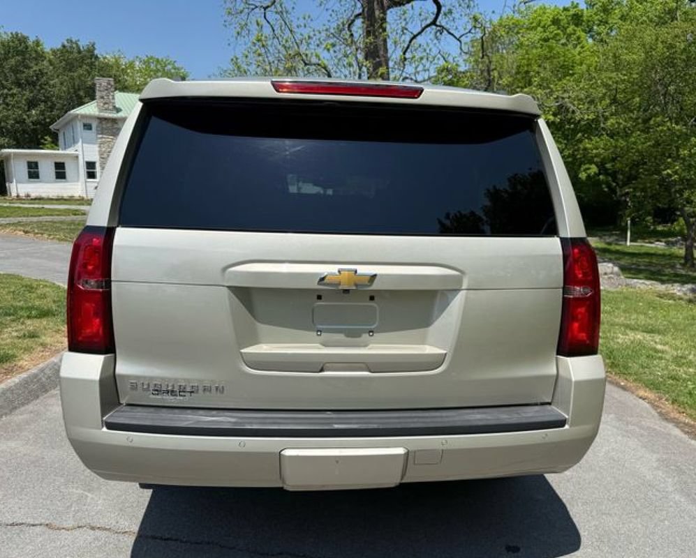 Used 2016 Chevrolet Suburban LT AWD/4WD image 8