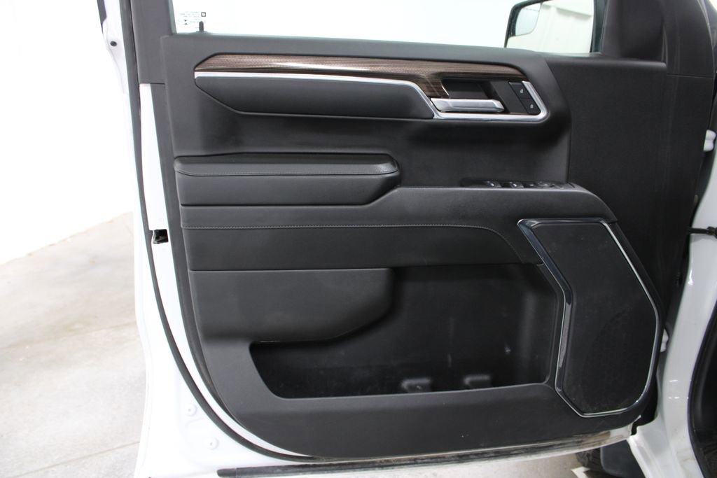 Used 2024 Chevrolet Silverado 1500 LT Trail Boss w/ Protection Package AWD/4WD image 27