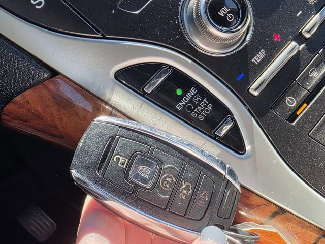 Used 2019 Lincoln Nautilus Select w/ Class II Trailer Tow Package image 16