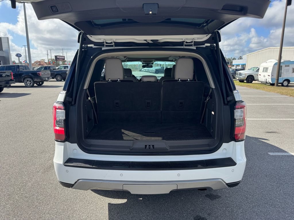 Used 2021 Ford Expedition Limited image 18