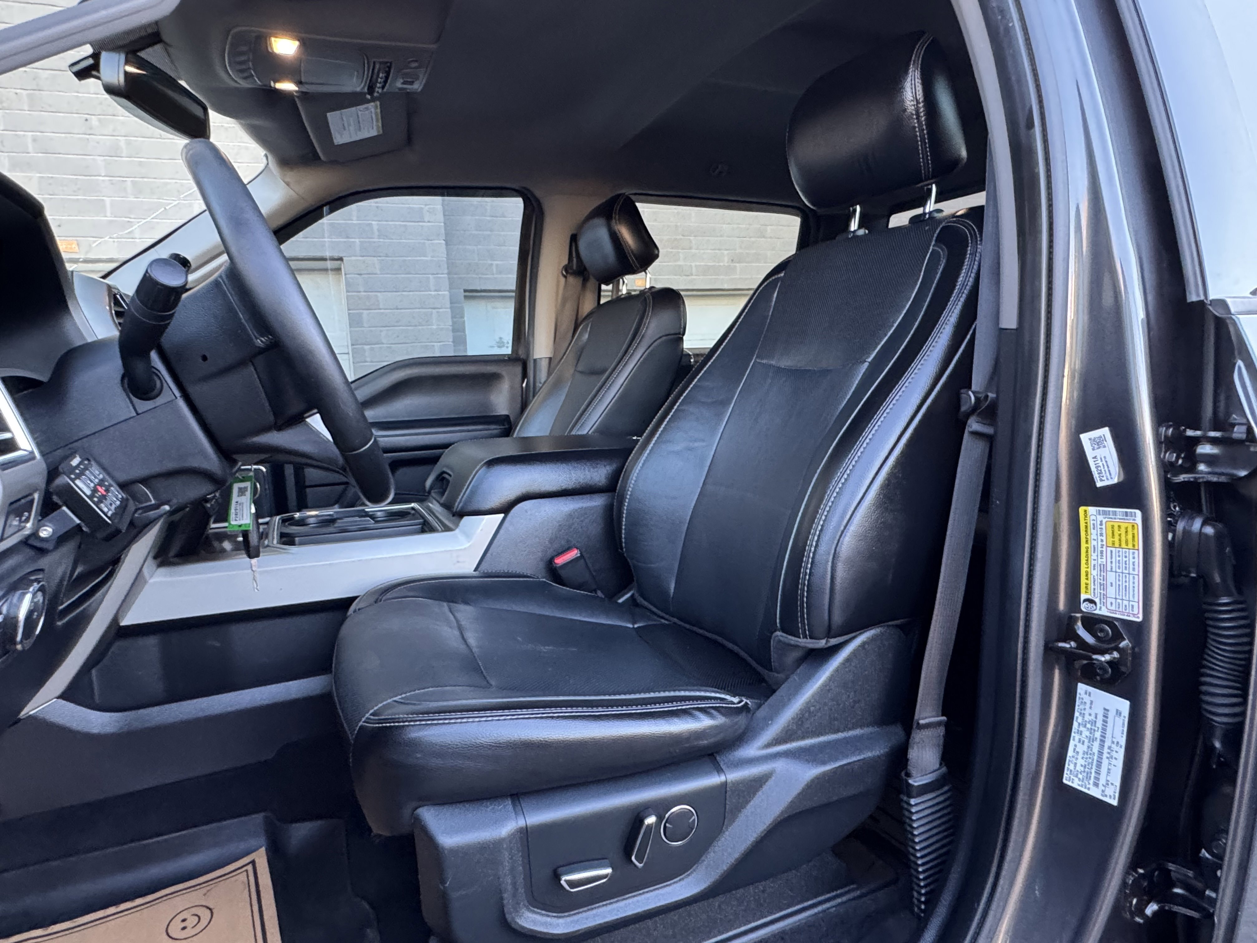 Used 2017 Ford F350 Lariat w/ Lariat Value Package image 18