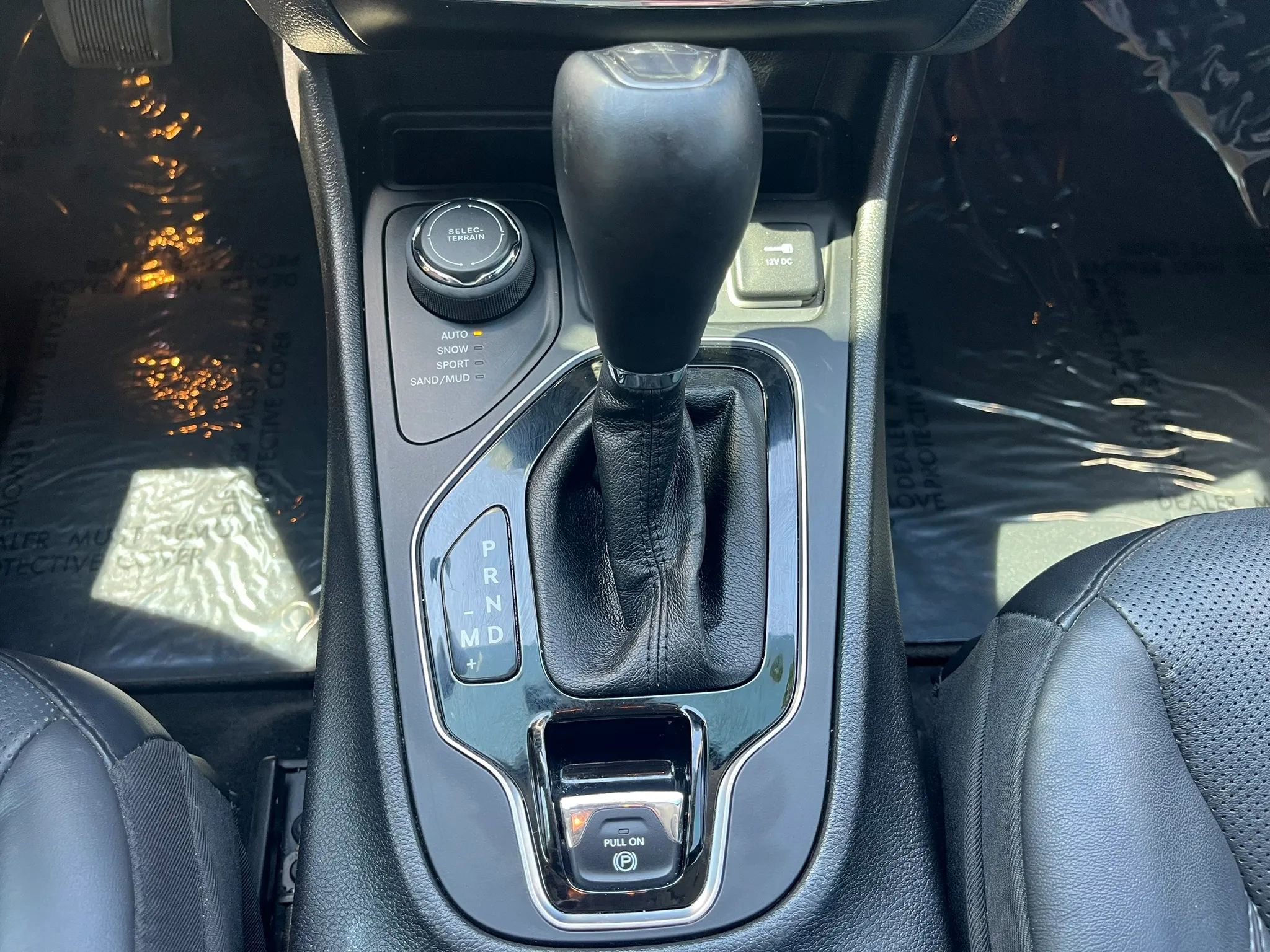 Used 2021 Jeep Cherokee Limited image 24