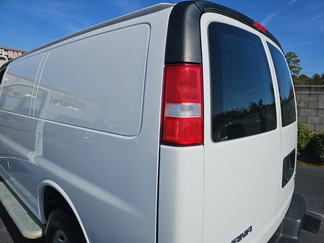 Used 2024 GMC Savana 2500 w/ Driver Convenience Package image 32