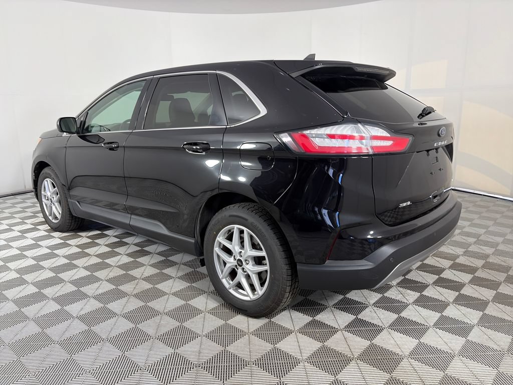 Used 2024 Ford Edge SEL AWD/4WD image 5