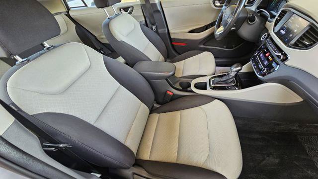Used 2017 Hyundai Ioniq SEL FWD image 30